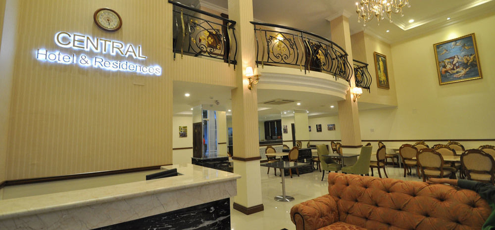 Central Hotel & Residences Swimming Pool Хошимин Экстерьер фото